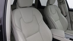 2023 (23) VOLVO XC60 2.0 B5P Ultimate Dark 5dr AWD Geartronic 5435118