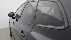 2023 (23) VOLVO XC60 2.0 B5P Ultimate Dark 5dr AWD Geartronic 5435105