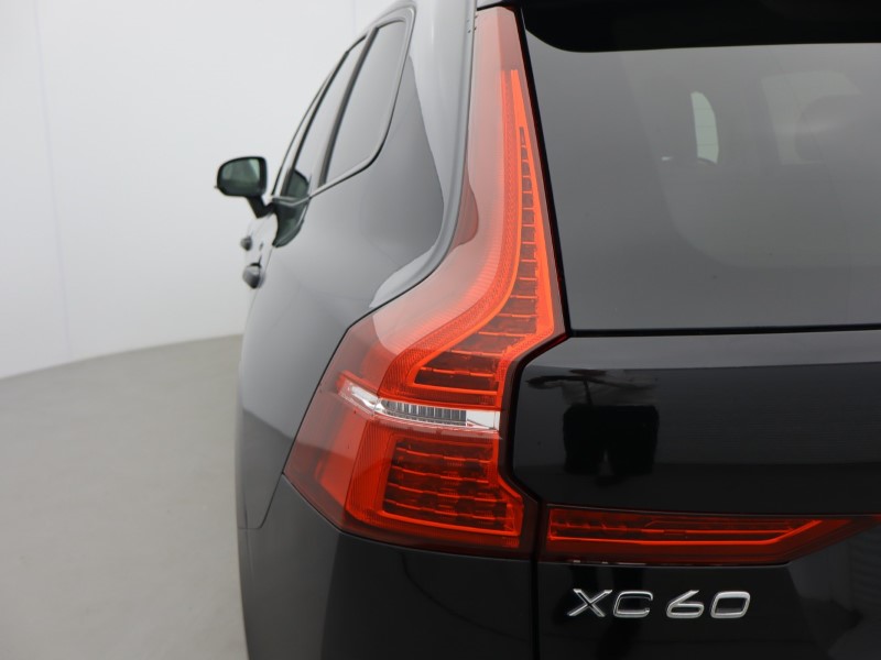 2023 (23) VOLVO XC60 2.0 B5P Ultimate Dark 5dr AWD Geartronic 5435098