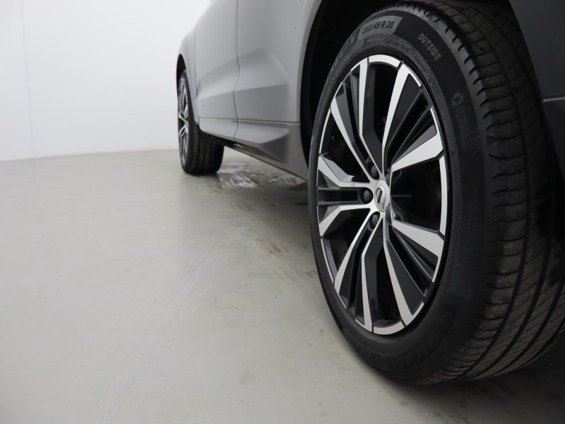 2023 (23) VOLVO XC60 2.0 B5P Ultimate Dark 5dr AWD Geartronic 5435107