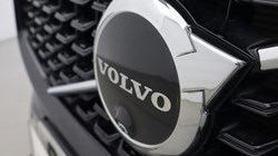 2023 (23) VOLVO XC60 2.0 B5P Ultimate Dark 5dr AWD Geartronic 5435095