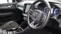 2018 (68) VOLVO XC40 2.0 D3 R DESIGN 5dr AWD Geartronic 5436964