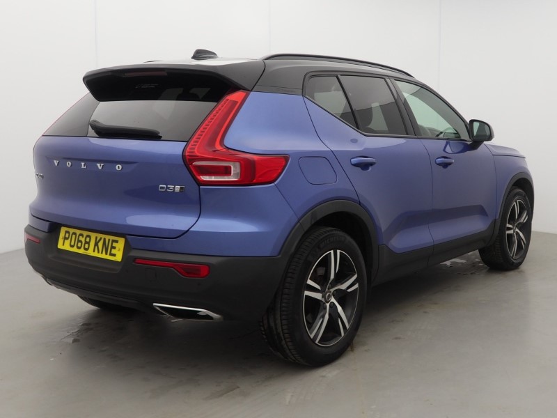 2018 (68) VOLVO XC40 2.0 D3 R DESIGN 5dr AWD Geartronic 5436939