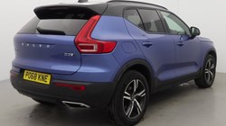 2018 (68) VOLVO XC40 2.0 D3 R DESIGN 5dr AWD Geartronic 5436939