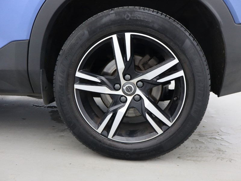 2018 (68) VOLVO XC40 2.0 D3 R DESIGN 5dr AWD Geartronic 5436952