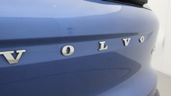 2018 (68) VOLVO XC40 2.0 D3 R DESIGN 5dr AWD Geartronic 5436947