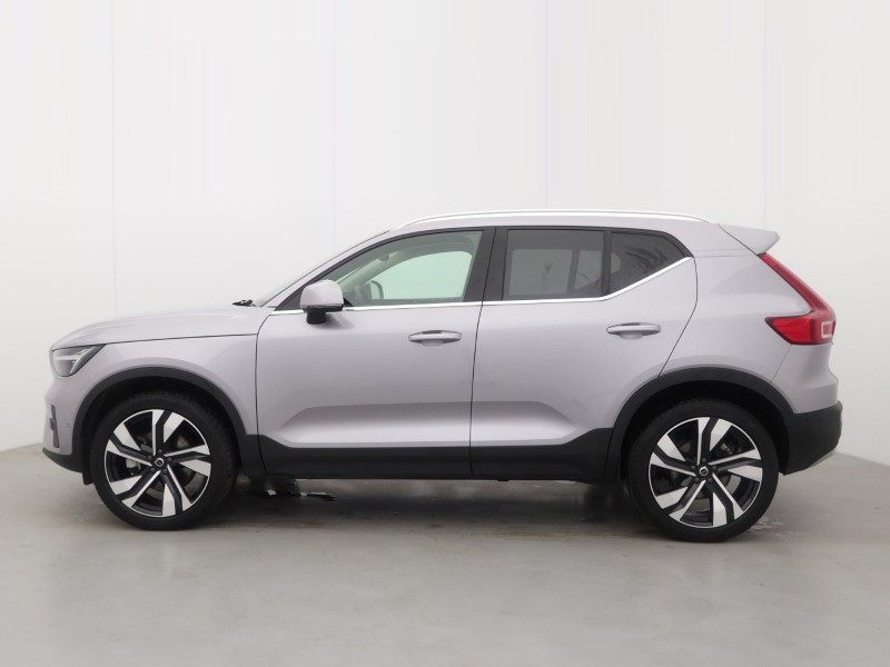 2025 (75) VOLVO XC40 2.0 B4P Ultra Dark 5dr Auto 5462289