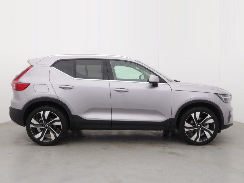 2025 (75) VOLVO XC40 2.0 B4P Ultra Dark 5dr Auto 5462290