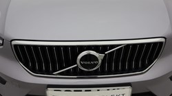 2025 (75) VOLVO XC40 2.0 B4P Ultra Dark 5dr Auto 5462297