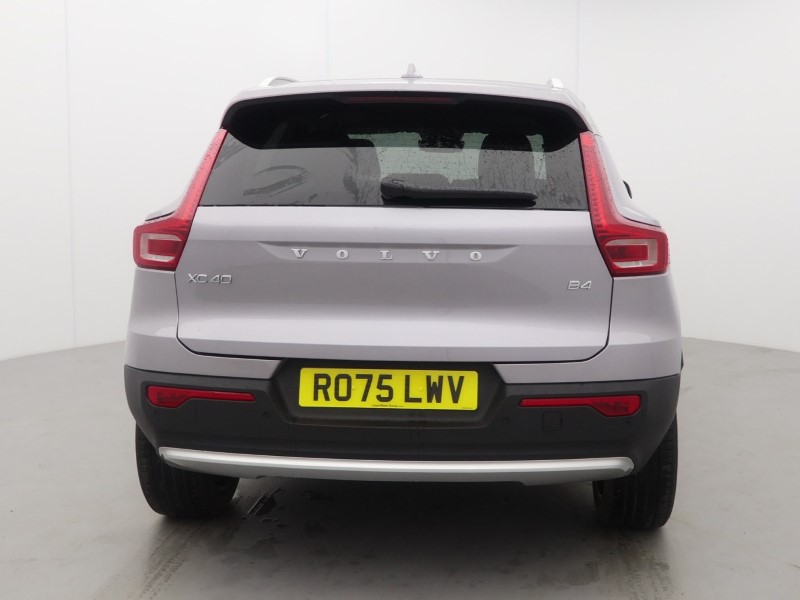 2025 (75) VOLVO XC40 2.0 B4P Ultra Dark 5dr Auto 5462288