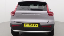 2025 (75) VOLVO XC40 2.0 B4P Ultra Dark 5dr Auto 5462288