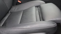 2025 (75) VOLVO XC40 2.0 B4P Ultra Dark 5dr Auto 5462320