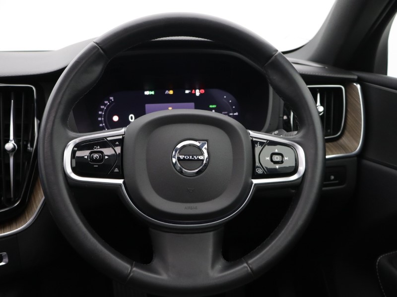 2021 (71) VOLVO XC60 2.0 T6 Recharge PHEV Inscription 5dr AWD Auto 5448184
