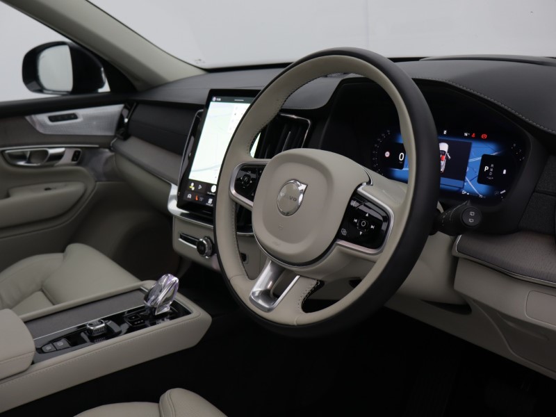 2025 (75) VOLVO XC90 2.0 B5P Ultra Dark 5dr AWD Geartronic 5466333