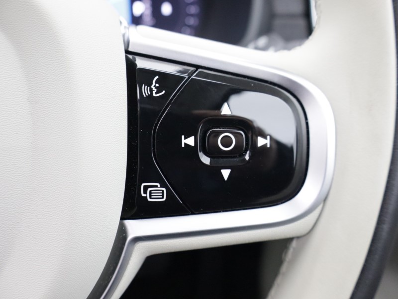 2025 (75) VOLVO XC90 2.0 B5P Ultra Dark 5dr AWD Geartronic 5466349
