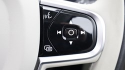 2025 (75) VOLVO XC90 2.0 B5P Ultra Dark 5dr AWD Geartronic 5466349