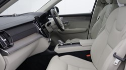 2025 (75) VOLVO XC90 2.0 B5P Ultra Dark 5dr AWD Geartronic 5466321