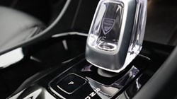 2025 (75) VOLVO XC40 2.0 B4P Ultra Dark 5dr Auto 5446849