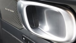2025 (75) VOLVO XC40 2.0 B4P Ultra Dark 5dr Auto 5446820