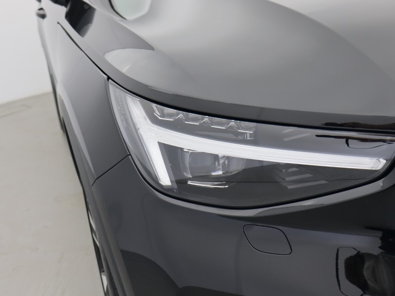 2025 (75) VOLVO XC40 2.0 B4P Ultra Dark 5dr Auto 5446801