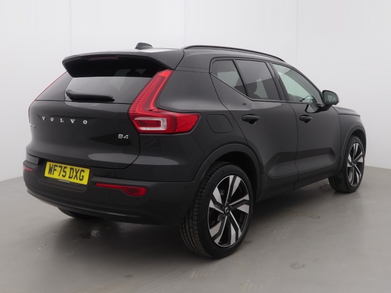 2025 (75) VOLVO XC40 2.0 B4P Ultra Dark 5dr Auto 5446800