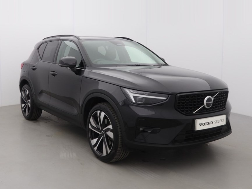 2025 (75) VOLVO XC40 2.0 B4P Ultra Dark 5dr Auto
