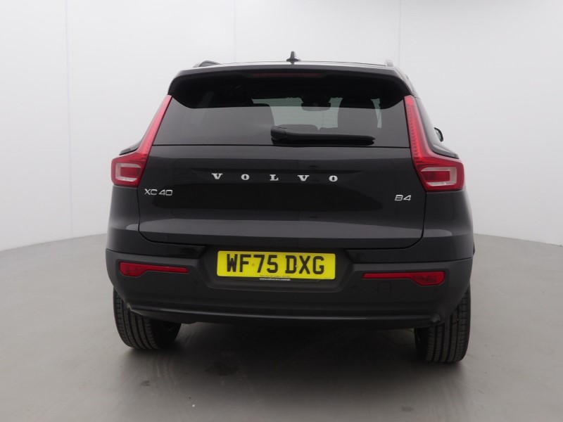 2025 (75) VOLVO XC40 2.0 B4P Ultra Dark 5dr Auto 5446796