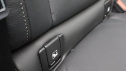 2025 (75) VOLVO XC40 2.0 B4P Ultra Dark 5dr Auto 5446832