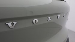 2025 (74) VOLVO XC40 2.0 B4P Ultra Dark 5dr Auto 5479471