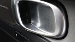 2025 (74) VOLVO XC40 2.0 B4P Ultra Dark 5dr Auto 5479486