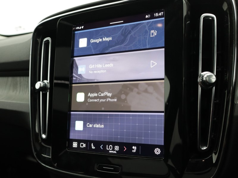 2025 (74) VOLVO XC40 2.0 B4P Ultra Dark 5dr Auto 5479507