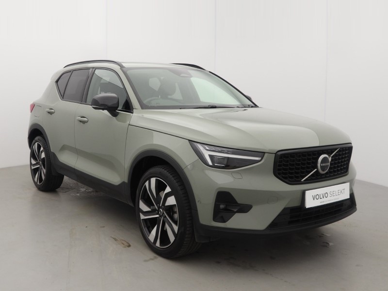 2025 (74) VOLVO XC40 2.0 B4P Ultra Dark 5dr Auto