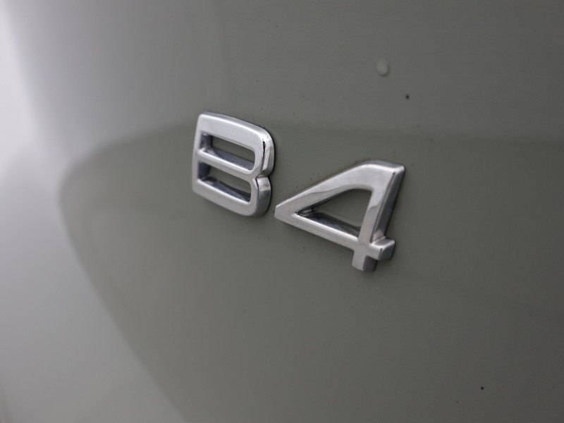 2025 (74) VOLVO XC40 2.0 B4P Ultra Dark 5dr Auto 5479472