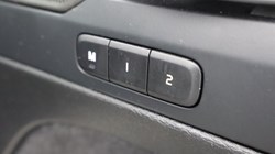 2025 (74) VOLVO XC40 2.0 B4P Ultra Dark 5dr Auto 5479487