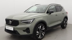 2025 (74) VOLVO XC40 2.0 B4P Ultra Dark 5dr Auto 5479455