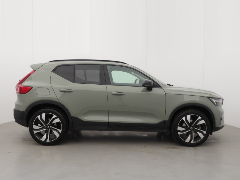 2025 (74) VOLVO XC40 2.0 B4P Ultra Dark 5dr Auto 5479460