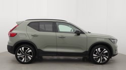 2025 (74) VOLVO XC40 2.0 B4P Ultra Dark 5dr Auto 5479460