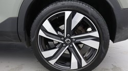 2025 (74) VOLVO XC40 2.0 B4P Ultra Dark 5dr Auto 5479477