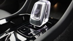 2025 (74) VOLVO XC40 2.0 B4P Ultra Dark 5dr Auto 5479517