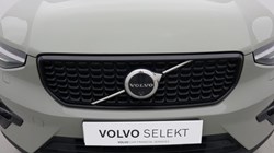 2025 (74) VOLVO XC40 2.0 B4P Ultra Dark 5dr Auto 5479465