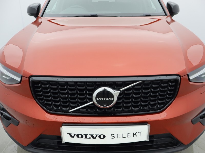 2023 (73) VOLVO XC40 2.0 B4P Ultimate Dark 5dr Auto 5472752