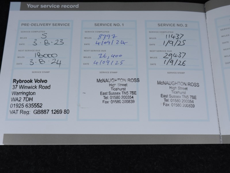 2023 (73) VOLVO XC40 2.0 B4P Ultimate Dark 5dr Auto 5509882