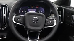 2023 (73) VOLVO XC40 2.0 B4P Ultimate Dark 5dr Auto 5472788
