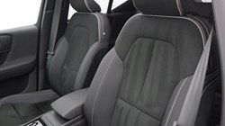 2023 (73) VOLVO XC40 2.0 B4P Ultimate Dark 5dr Auto 5472777