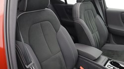 2023 (73) VOLVO XC40 2.0 B4P Ultimate Dark 5dr Auto 5472774