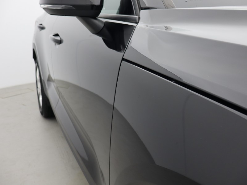 2020 (20) VOLVO XC40 2.0 D3 Momentum 5dr Geartronic 5489433