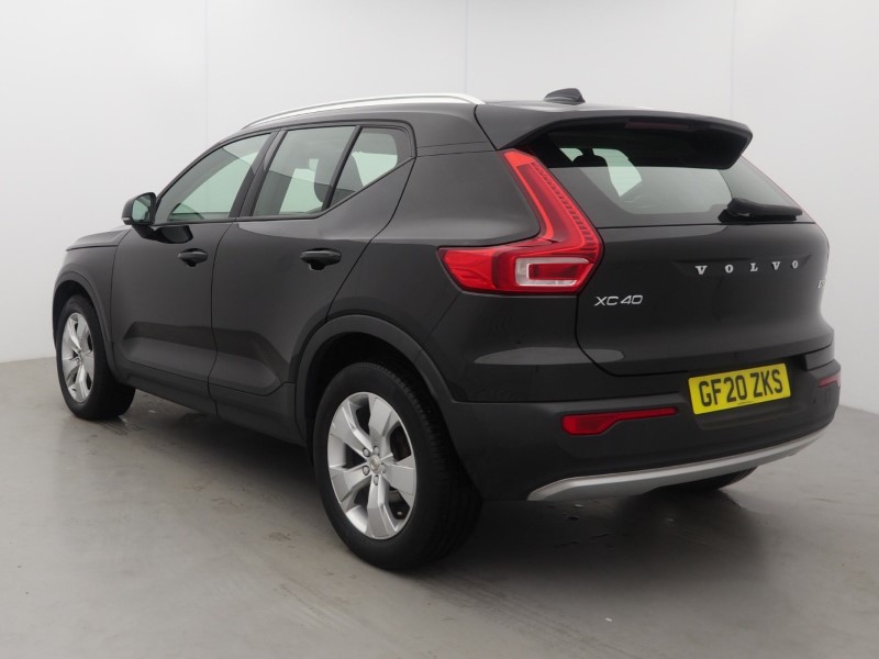 2020 (20) VOLVO XC40 2.0 D3 Momentum 5dr Geartronic 5489427