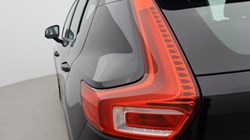 2020 (20) VOLVO XC40 2.0 D3 Momentum 5dr Geartronic 5489434