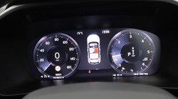 2020 (20) VOLVO XC40 2.0 D3 Momentum 5dr Geartronic 5489462