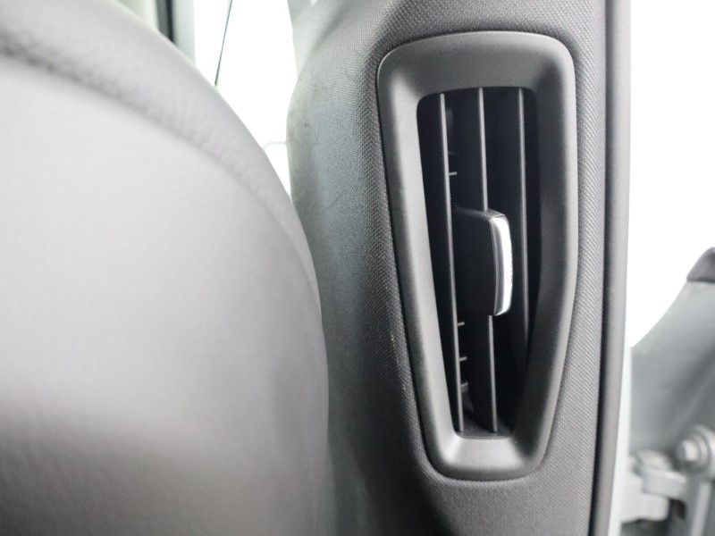 2025 (25) VOLVO V60 2.0 B4P Ultra Dark 5dr Auto 5497657